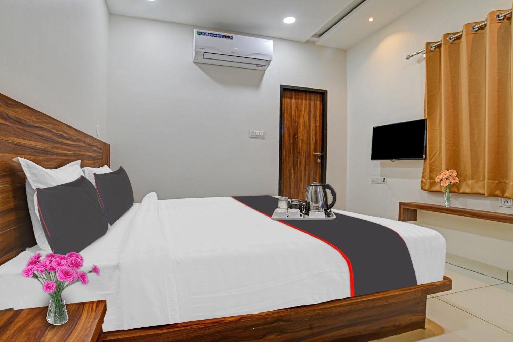 Hotel O Blue Sky อินดอร์ ภายนอก รูปภาพ
