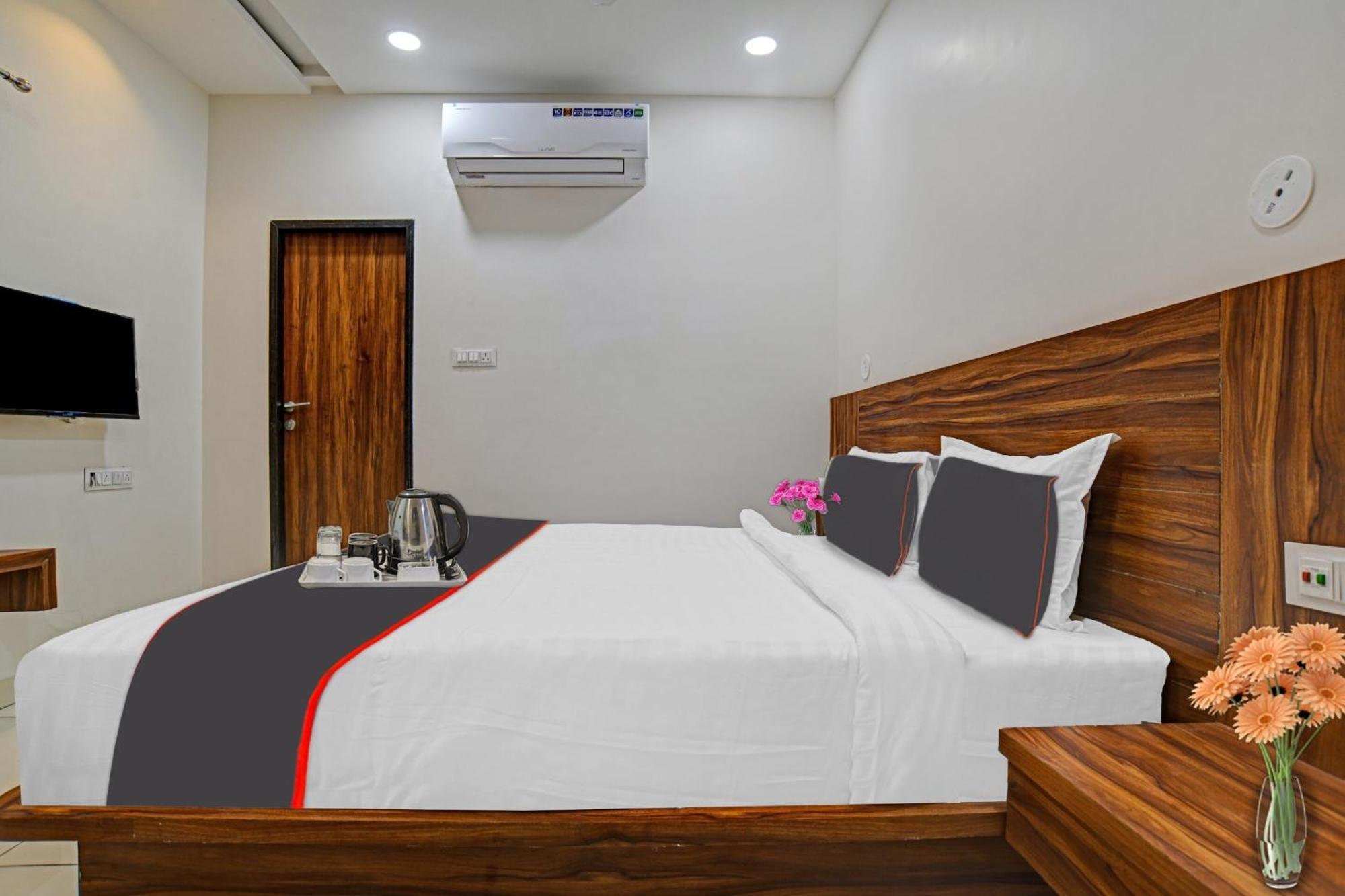Hotel O Blue Sky อินดอร์ ภายนอก รูปภาพ